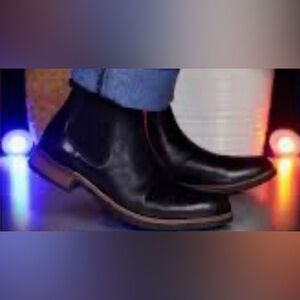 NWT HX LONDON MEN’S BLACK LEATHER CHELSEA BOOT, size 8 uk 🇬🇧